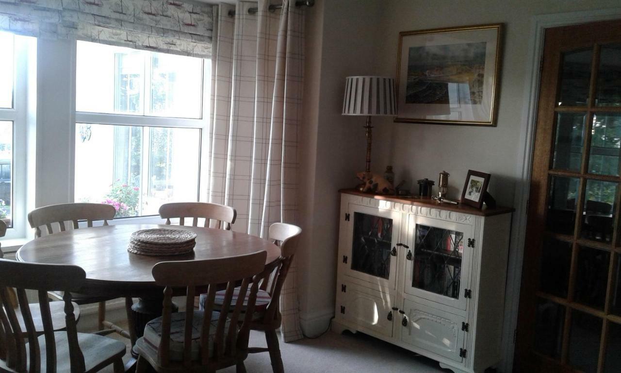 Little Orchard House Bed & Breakfast Салкомб Екстериор снимка