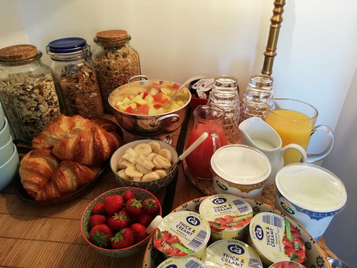 Little Orchard House Bed & Breakfast Салкомб Екстериор снимка